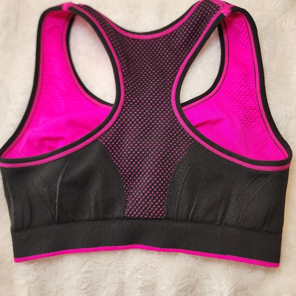 New Balance Seamless Reversible Sports Bra Small - Picture 2 of 4